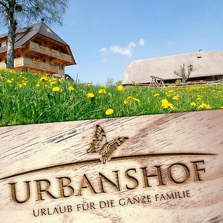 Urbanshof Ferienwohnungen Hinterzarten Exterior photo