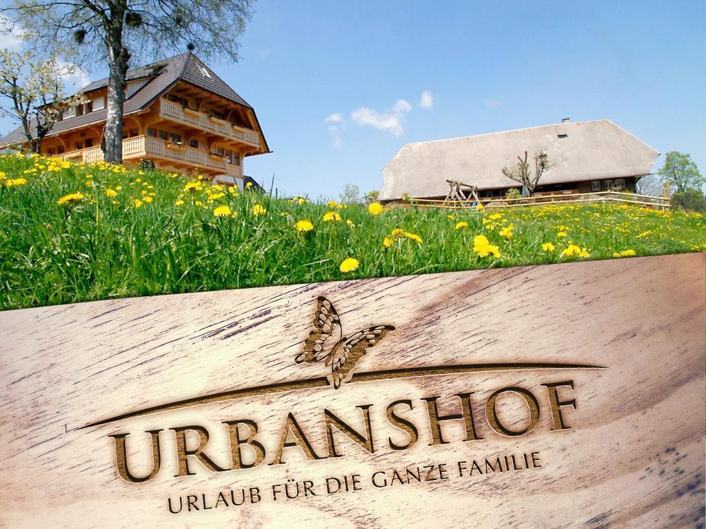 Urbanshof Ferienwohnungen Hinterzarten Exterior photo